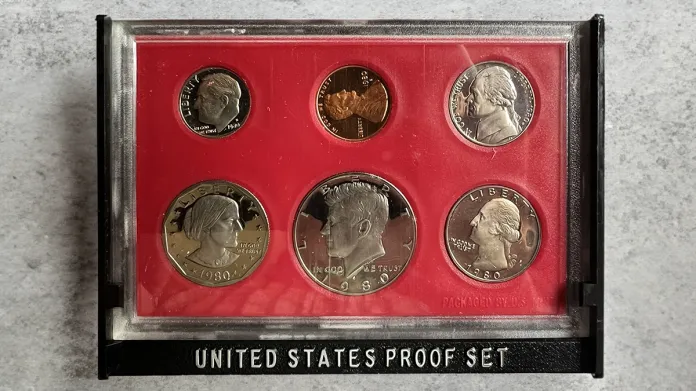 1980 United States Proof Set with 1980-S Lincoln Cent error. Image: Johnny Bowen/CoinWeek.