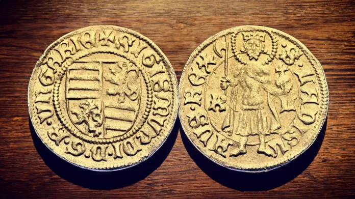 Gold gulden of Sigismund, 1387-1437. Image: Macho & Chlapovič/CoinWeek.